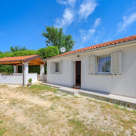 Awesome Home In Zminj With Wifi Экстерьер фото