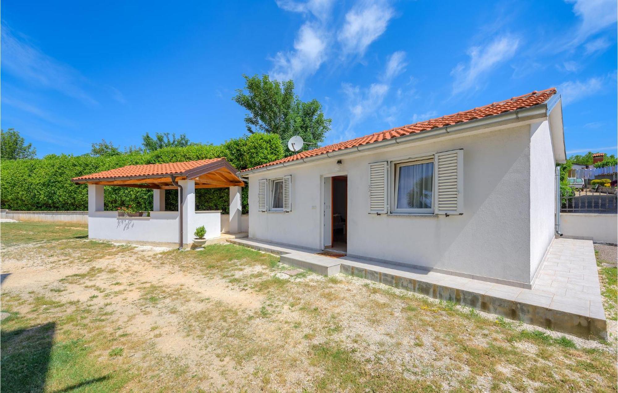 Awesome Home In Zminj With Wifi Экстерьер фото